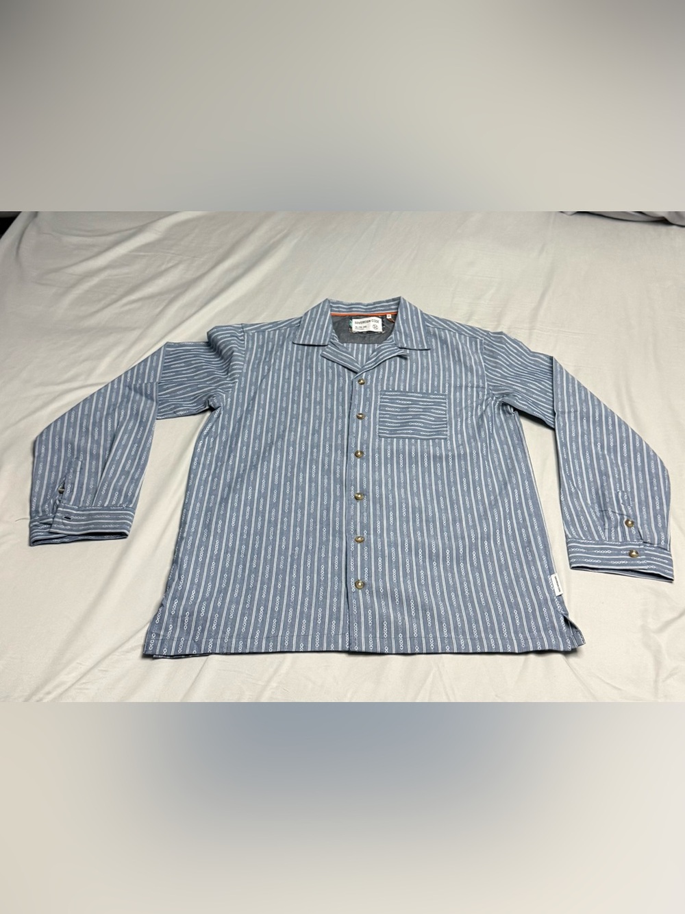 NWT Sovereign Code Light Blue Vertical Stripe Shirt